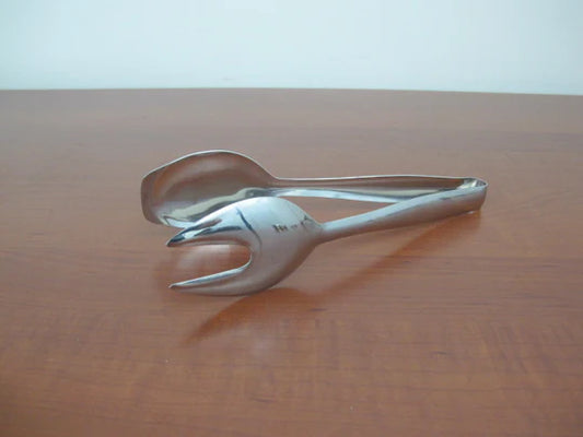 fork and spoon salad tong