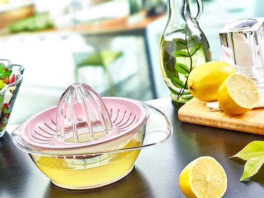 Crystal Plastic Citrus Squeezer